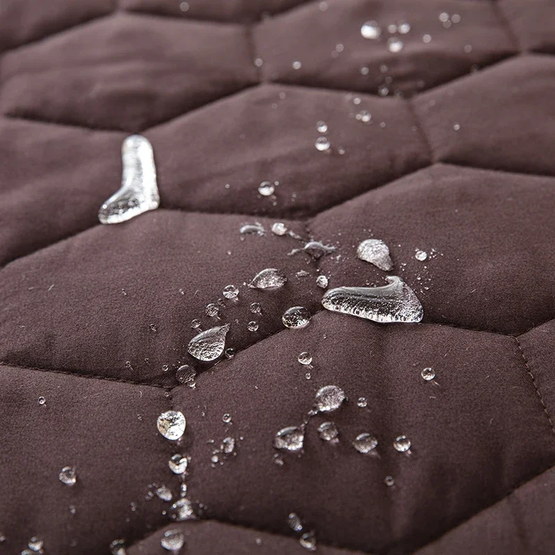 100% Waterproof Bedspread on The Bed King Size Bed Cover Quilted Mattress Pad Washable Mattress Protector for Pet Dog Bed Linen