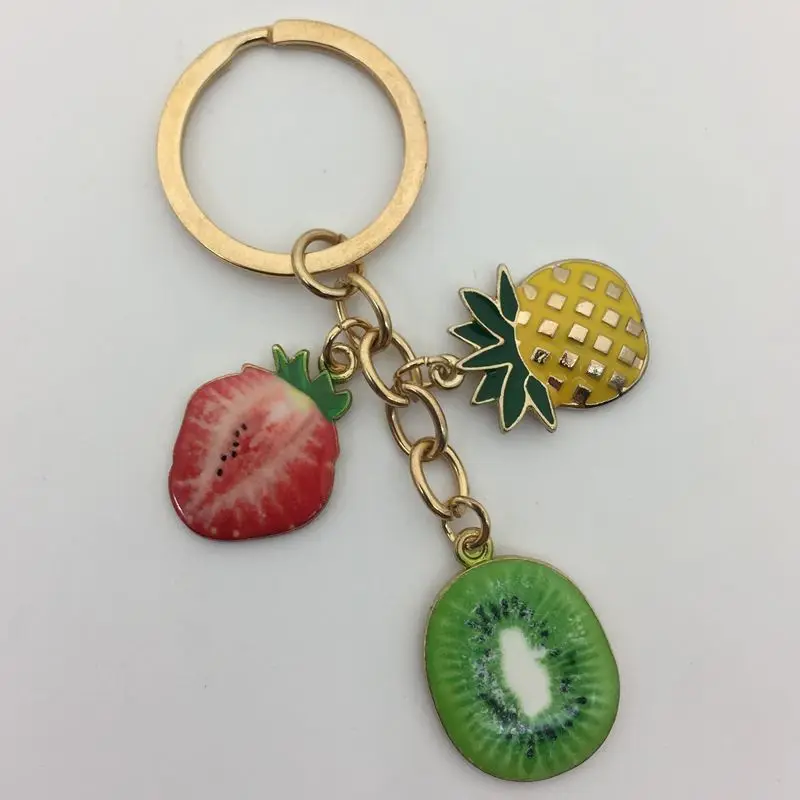 New Fruit Keychain Pineapple Kiwi Strawberry Car Pendant Alloy Jewelry Gift Wholesale Fruit Keychain Small Pendant Jewelry