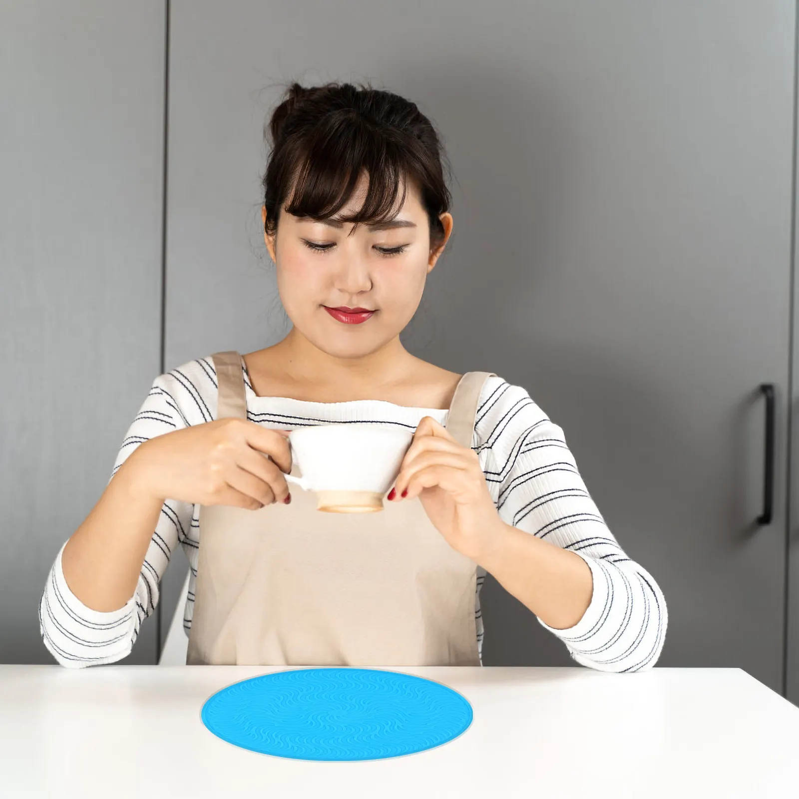 

4Pcs Silicone Heat Resistant Microwave Oven Mat Non Stick Turntable Placemat Multipurpose Hot Pot Table Mat Heat Insulation Easy