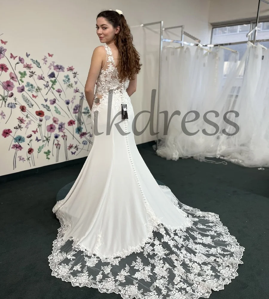 Elegante vestido de novia bohemio de sirena 2025 con cuello en V con cuentas de satén vestido de novia de playa campestre cola de encaje sin espalda novia bohemia personalizada