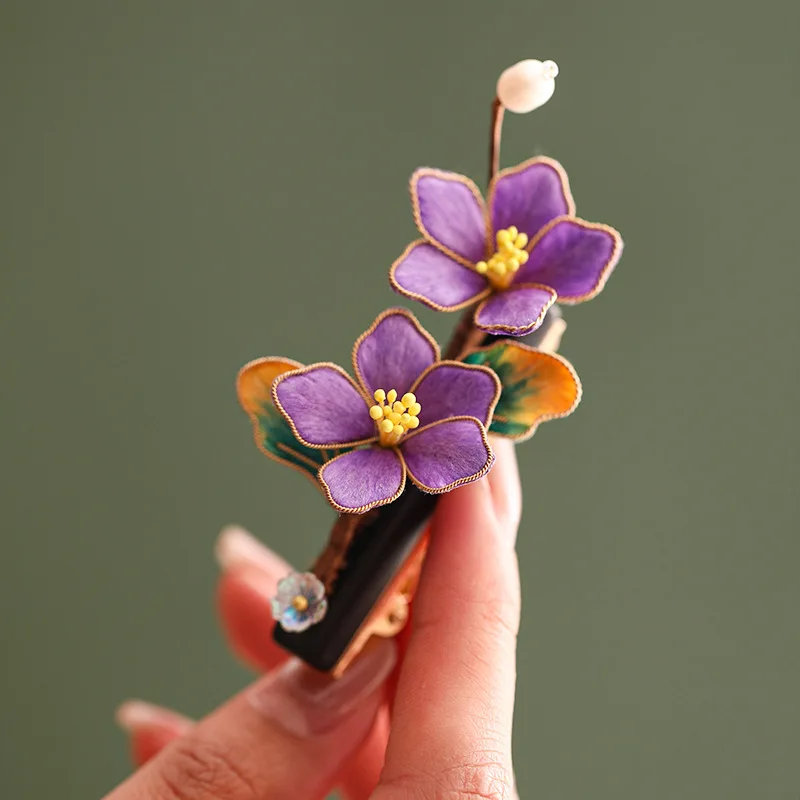 

Purple Silk Hair Clip, Handcrafted Velvet Flower, Sandalwood Edge Clip Headwear, Retro Wisteria Flower Original Hair Accessory