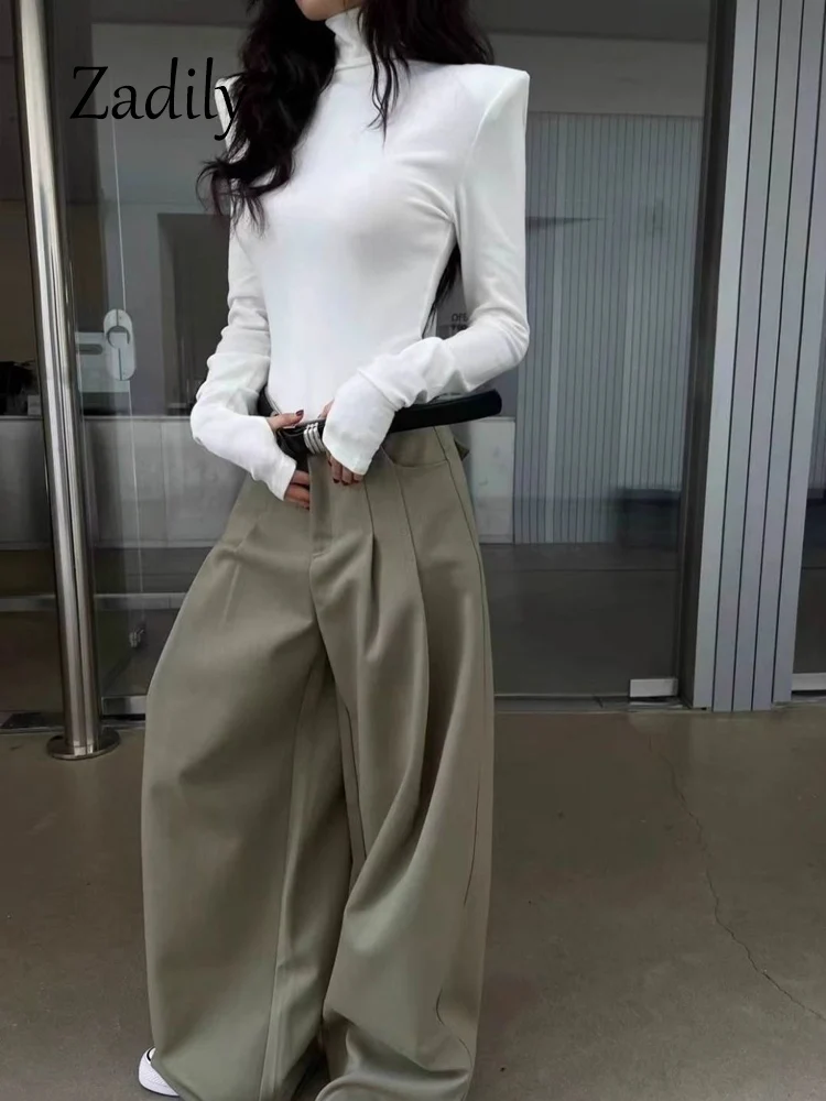 Women's High Neck Long Sleeve Top 2026 Spring New Korean Minimalist No Cuff Sleeve Design Structured Shoulder Slim Fit Knitwear