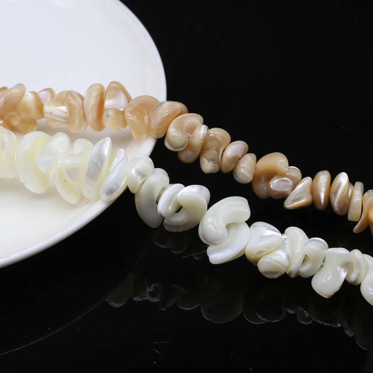 قذيفة الطبيعية غير النظامية فضفاض الخرز Charms DIY بها بنفسك النساء الرجال قلادة أساور مستلزمات صناعة المجوهرات اكسسوارات 13x14mm