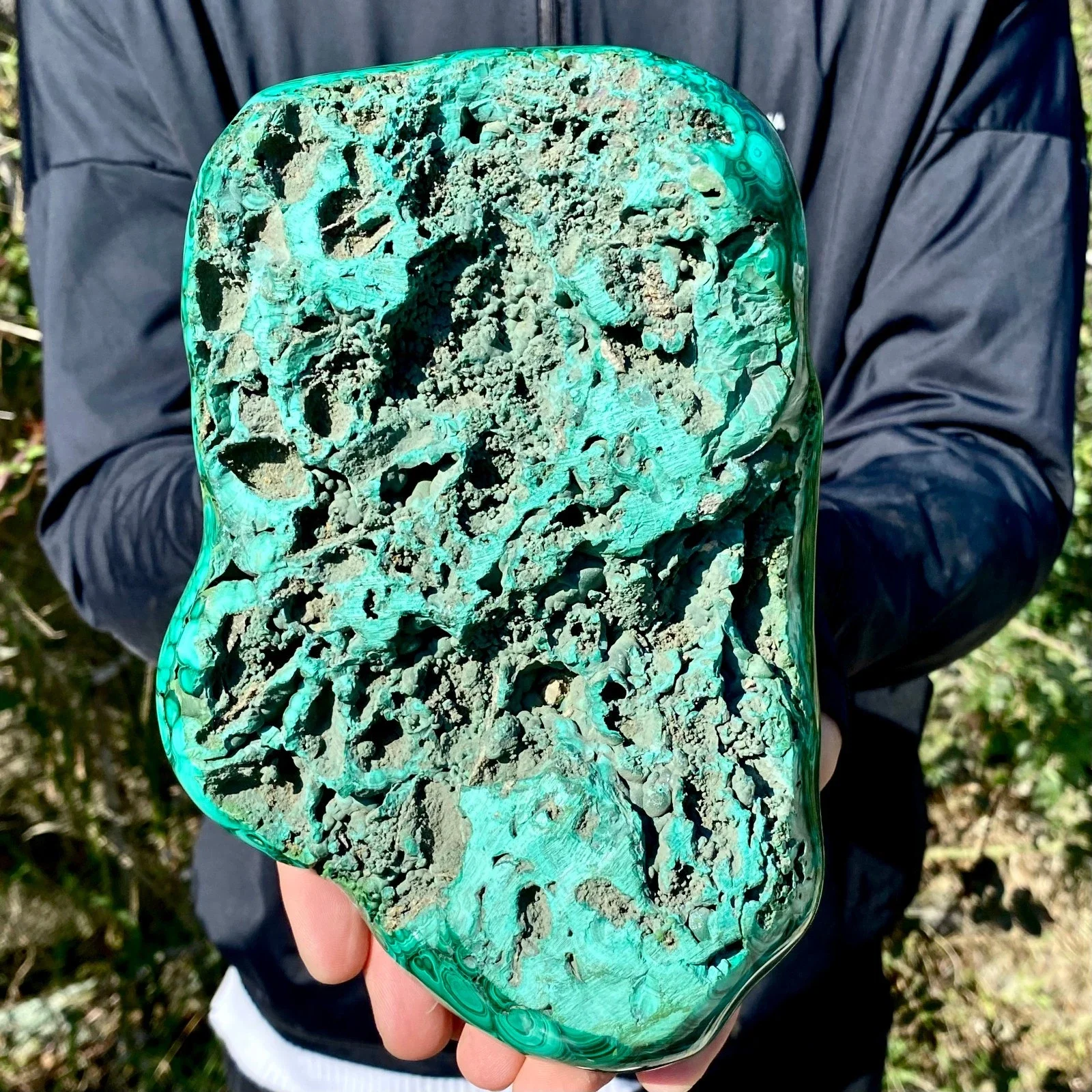 

Natural Polished Malachite Crystal Raw Stone, For Spiritual Healing, As Decoration For Home Aquariums And Swimming Pools, As a G