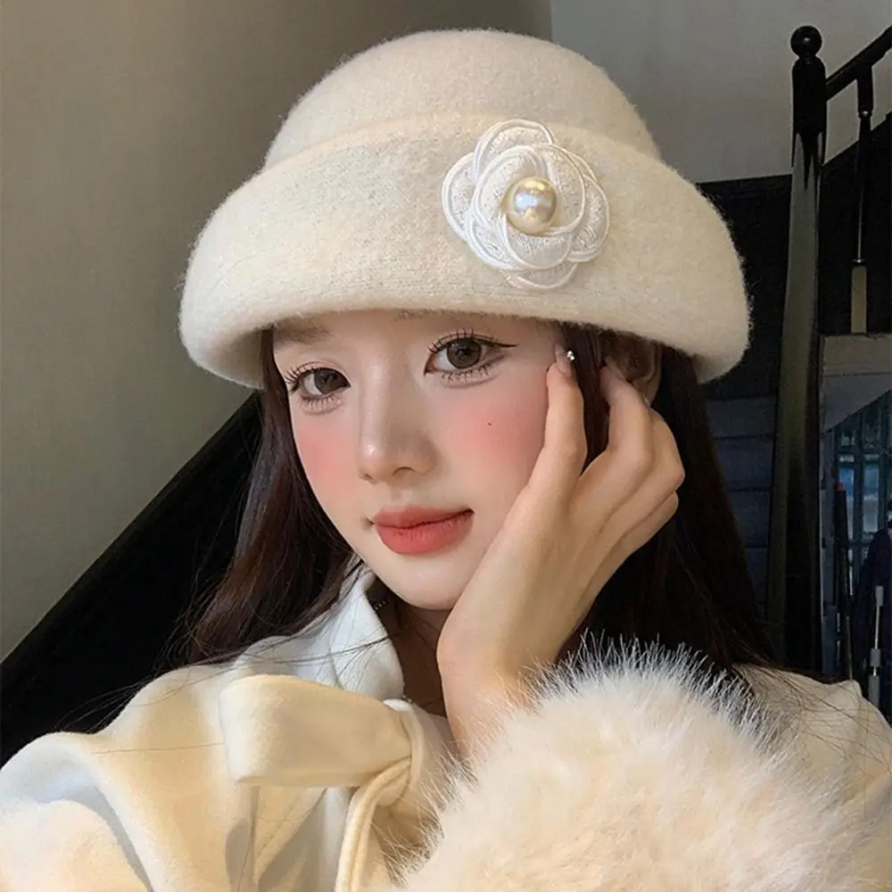 أزياء القوس هيبورن نمط توبر قبعة زهرة الكاميليا النمط الفرنسي المرأة قبعة رسمية النمط البريطاني لون نقي حوض قبعة الشتاء