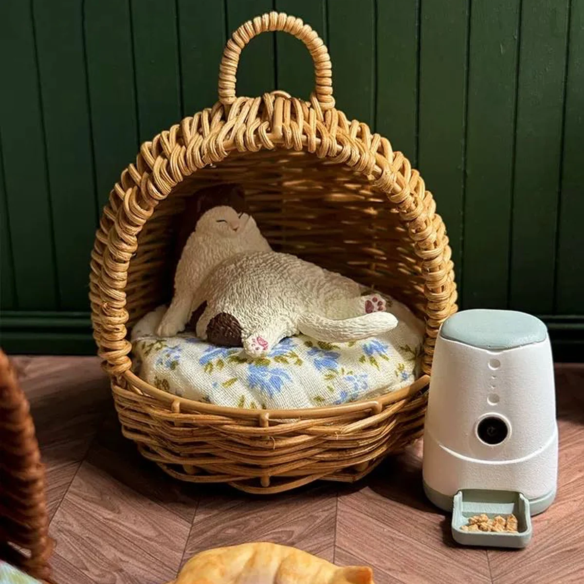 1:6-1:12 Mini casa de perro de ratán hecha a mano de simulación adecuada para Bjd Ob11 adorno de casa de juguete regalo del Día de los niños regalo de cumpleaños