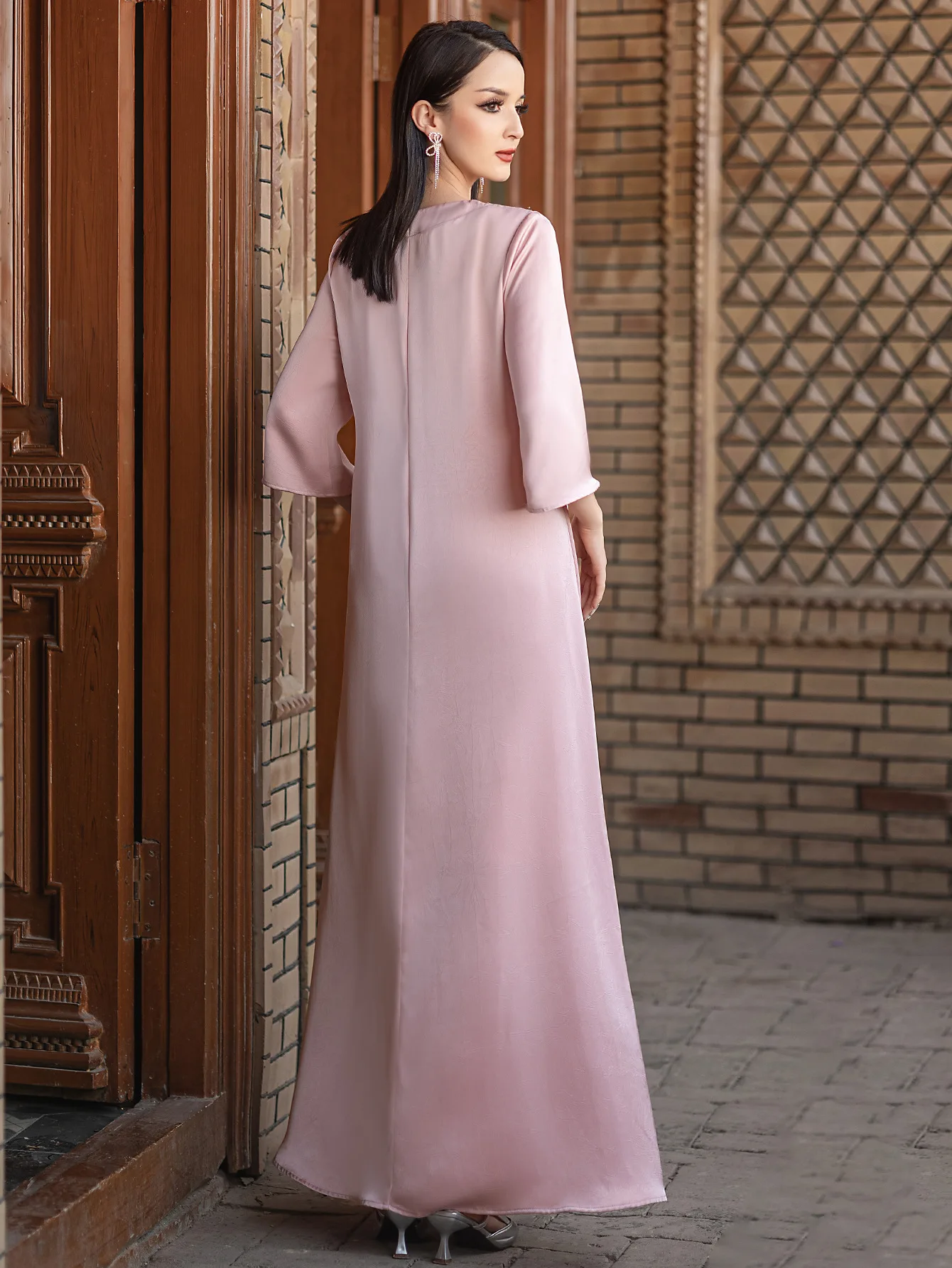 

Новинка 2025, мусульманское женское розовое платье макси с цветочным бисером, абайя, Дубай, Турция, кафтан, вечерние платья Jalabiya, Musulmane Femme Vestidos