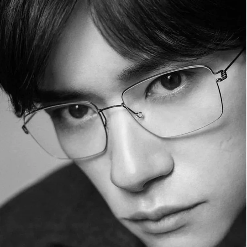 

EYELUYAN Ultralight Titanium Glasses Frame Men Danish Designer Simple Style Myopia Eyeglass Frame Women Eyewear HYD0172