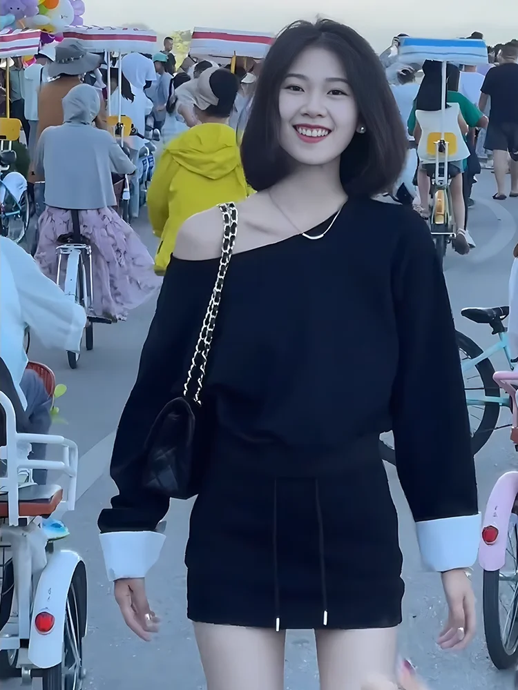 

Black Two-Piece Sweatshirt Set Women's Spring New Casual Lazy Design Slimming Shoulder Bared Skirt Polyester Long Sleeve