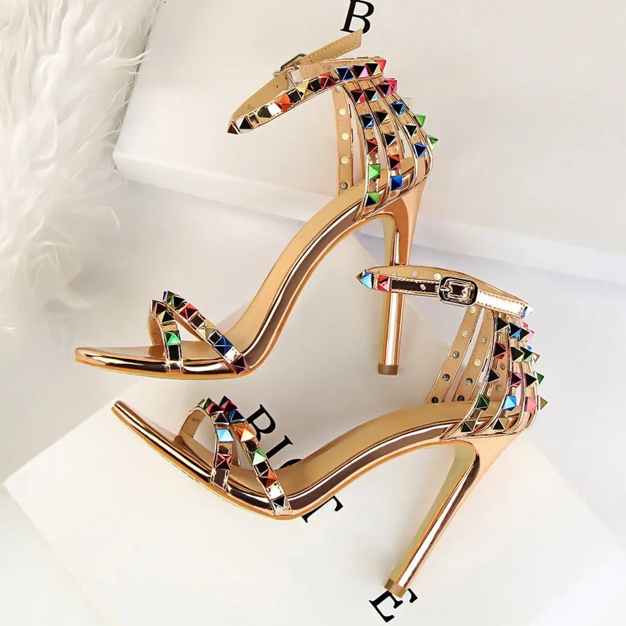 luxury High Heels Rivets Sandals Lady Stiletto Gladiator Pumps Stripper Summer Platform Shoes 2024 Luxury Fashion Women 11cm