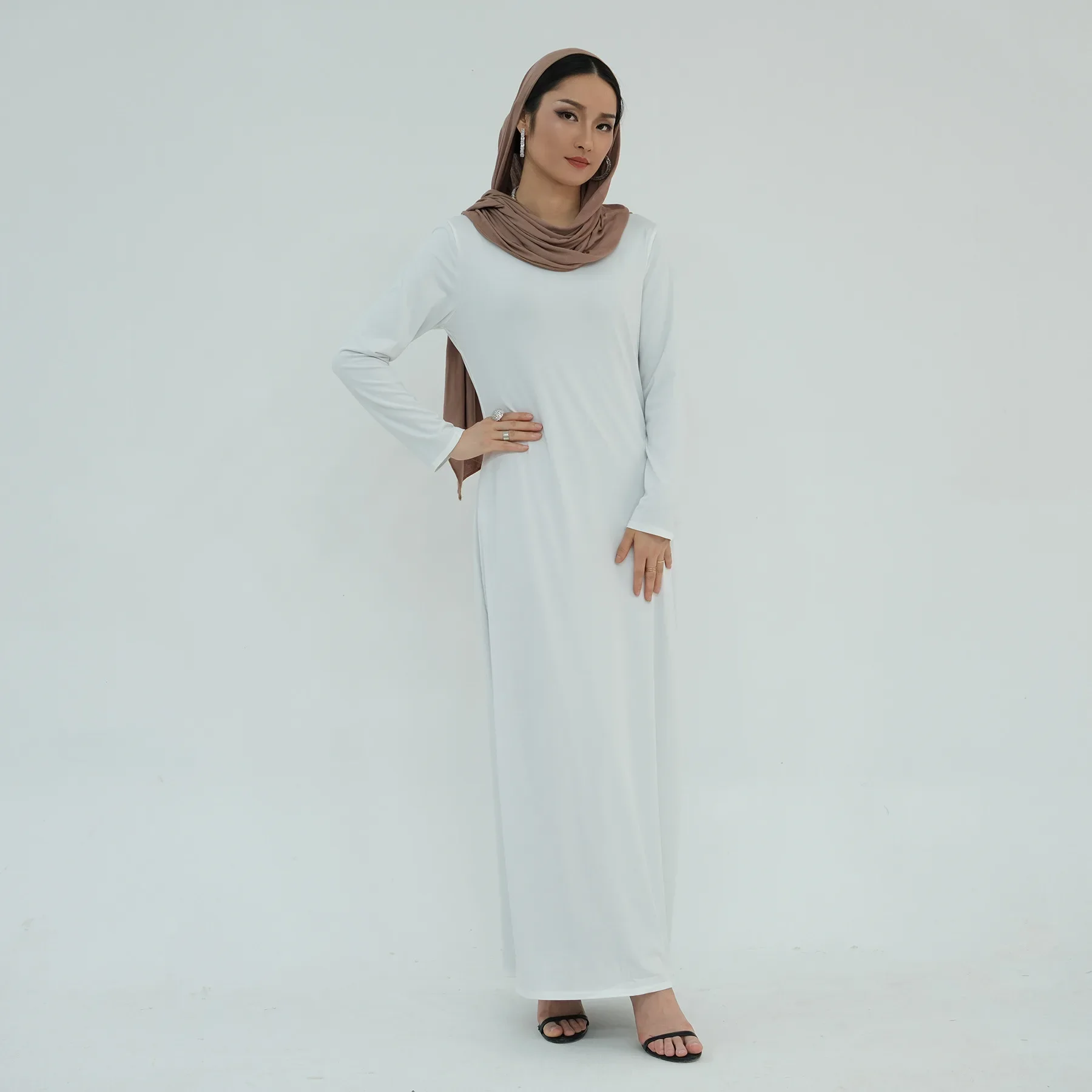 عباية جديدة بأكمام طويلة بلون سادة للنساء المسلمات تحت فستان دبي قفطان إسلامي ملابس رمضان عيد فساتين ماكسي أساسية قابلة للتمدد