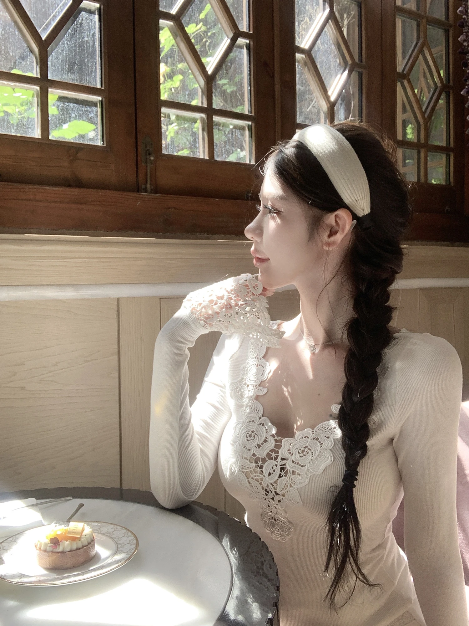 

Kubiliv Romantic 3D Hollow out Lace T-irt Slim Fit Svel V-Ne Long Sve Women's Daily Wear Korean Sle Top