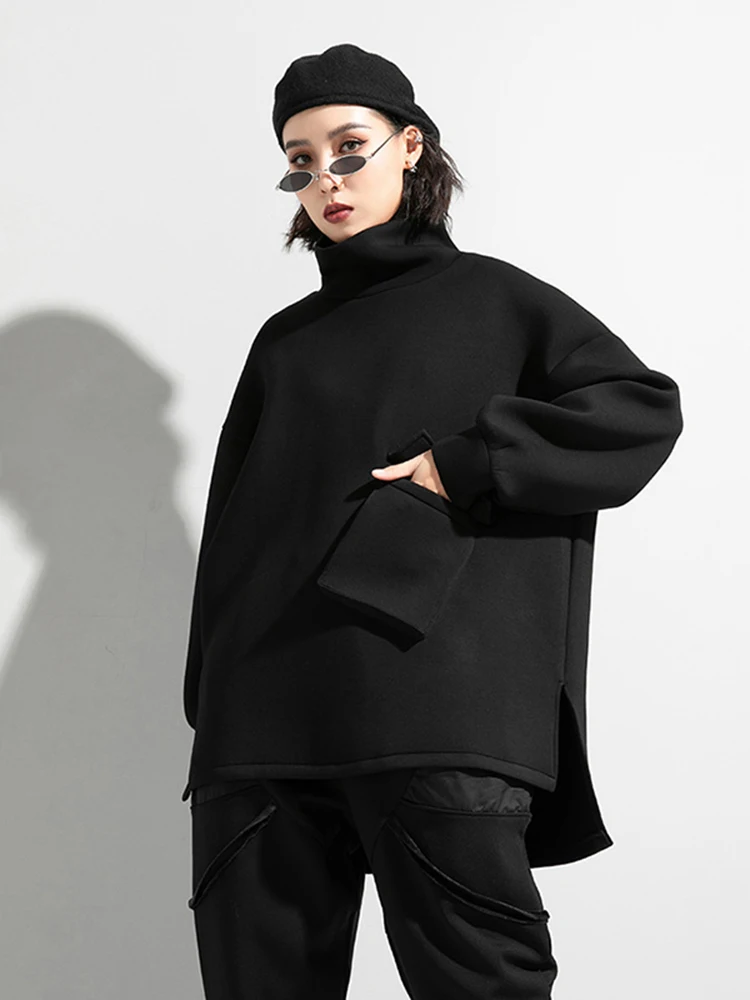 [EAM] Women Big Size Pocket Irregular T-shirt New Turtleneck Long Batwing Sleeve  Fashion Tide  Spring Autumn 2024 1DD1482