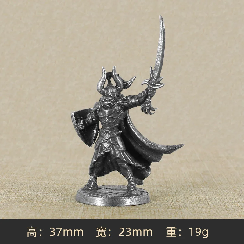 นักผจญภัย Guild ทหารรุ่นสําเร็จรูปผลิตภัณฑ์เกมกระดานชิ้น Miniature เครื่องประดับอุปกรณ์เสริมทหาร Action Figures ของเล่น