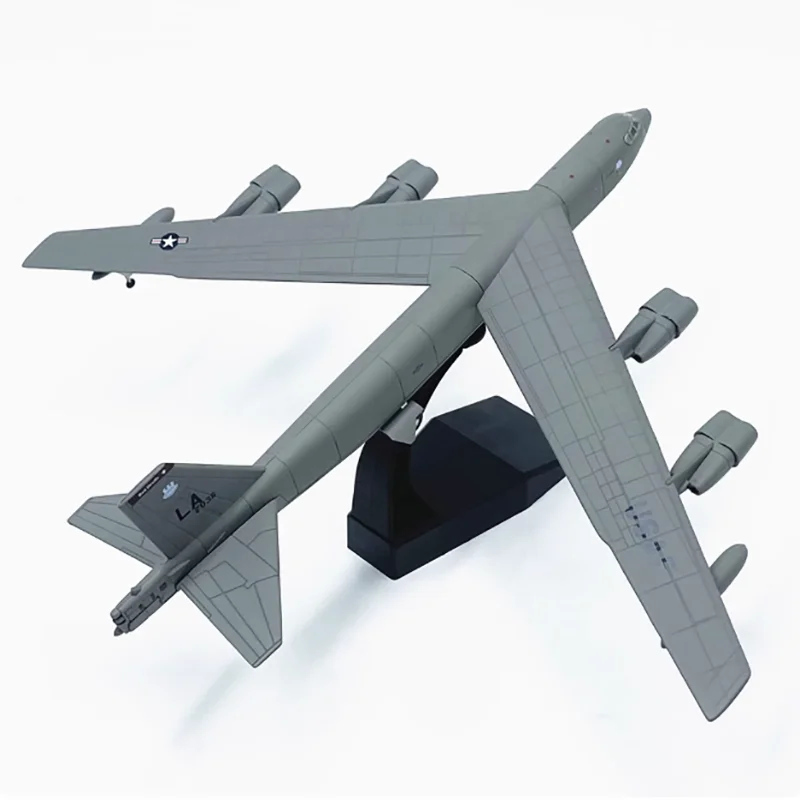 Diecast Metal Alloy 1/200 Scale B-52 long-range Strategic Bomber B52 Aircraft Model Product Display Gift