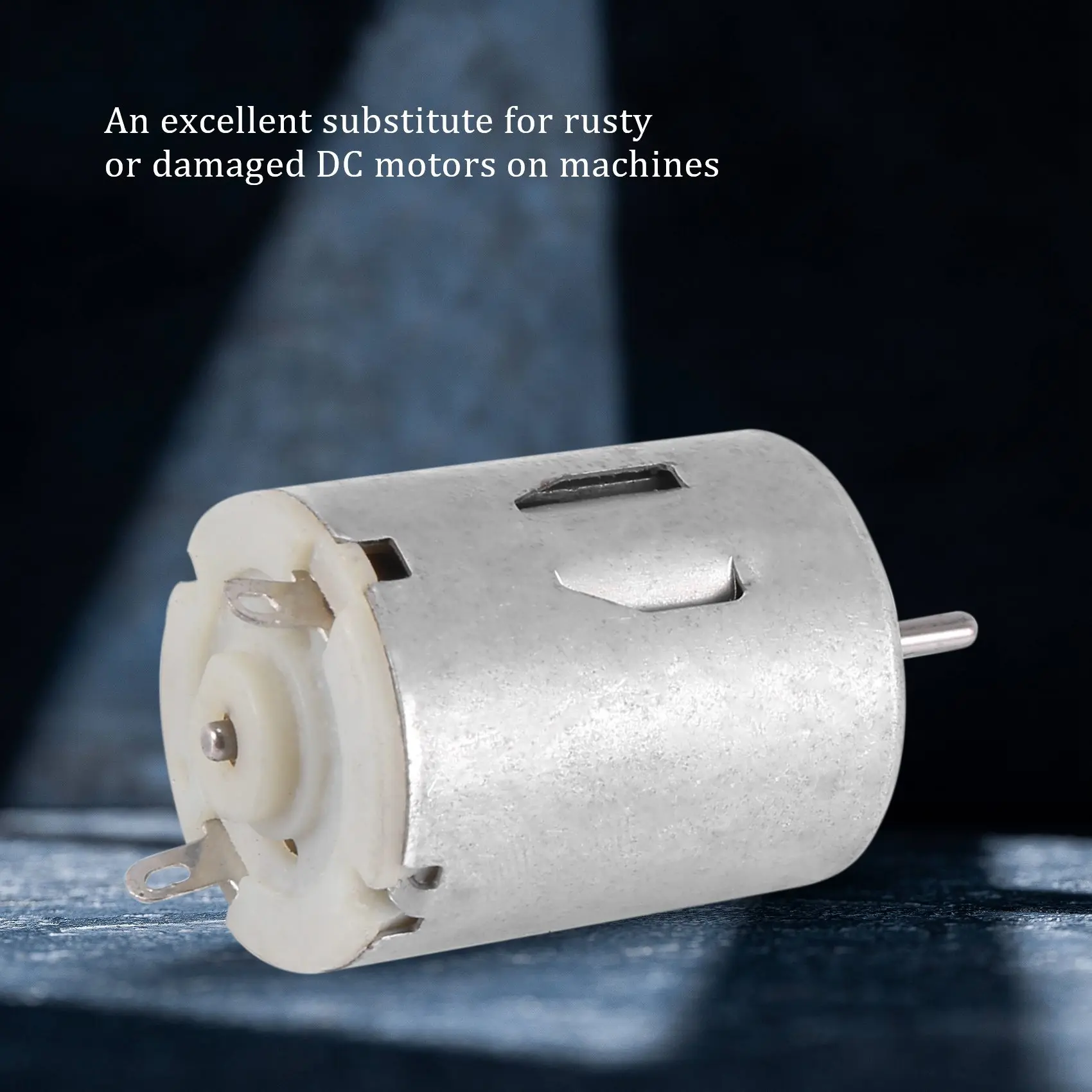 محرك تيار مستمر صغير أسطواني مغناطيسي عزم دوران عالي 8000 دورة في الدقيقة 9 فولت 68 مللي أمبير فضي