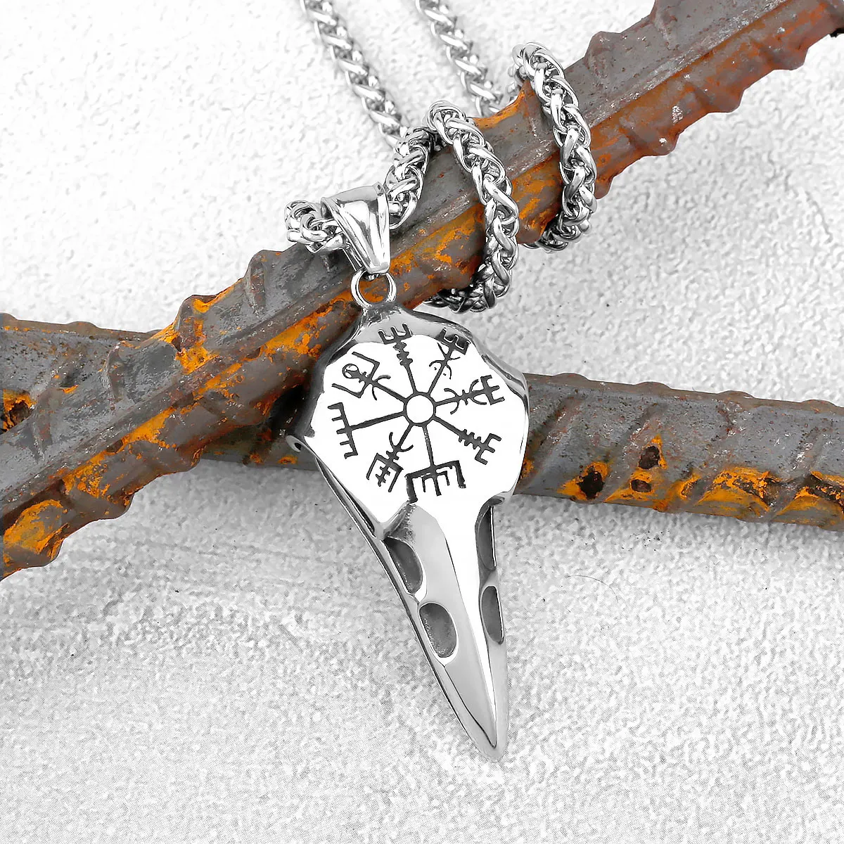 Nordic Odin Crow Skull Pendant Necklace Gothic Stainless Steel Raven Skull Compass Rune Necklace for Men Punk Jewelry Wholesale