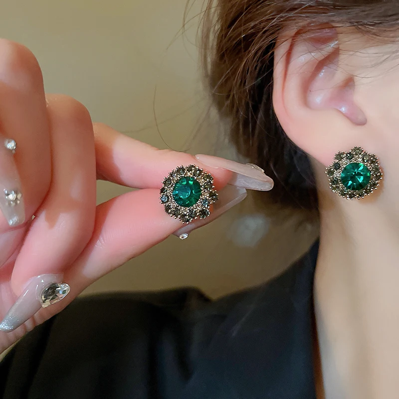 Vintage Green Rhinestone Stud Earrings Temperament Simple Geometric Round Women\'s Earring Dainty New Trendy Party Ear Jewelry K-