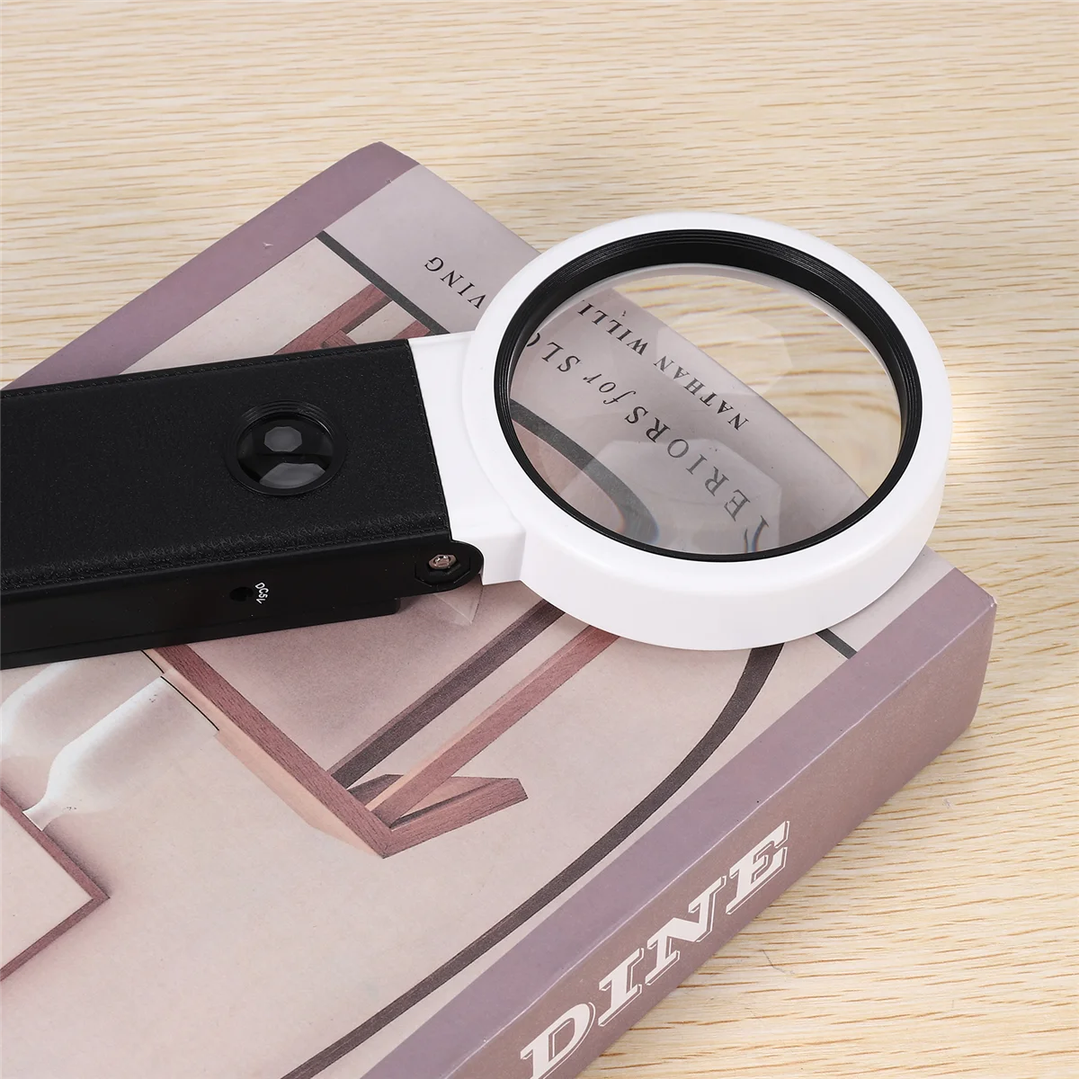 

AA08I Magnifying Glass with Light and Stand, Hands Free Handheld 6X 25X Adjustable Folding Magnifier with Led Lighted