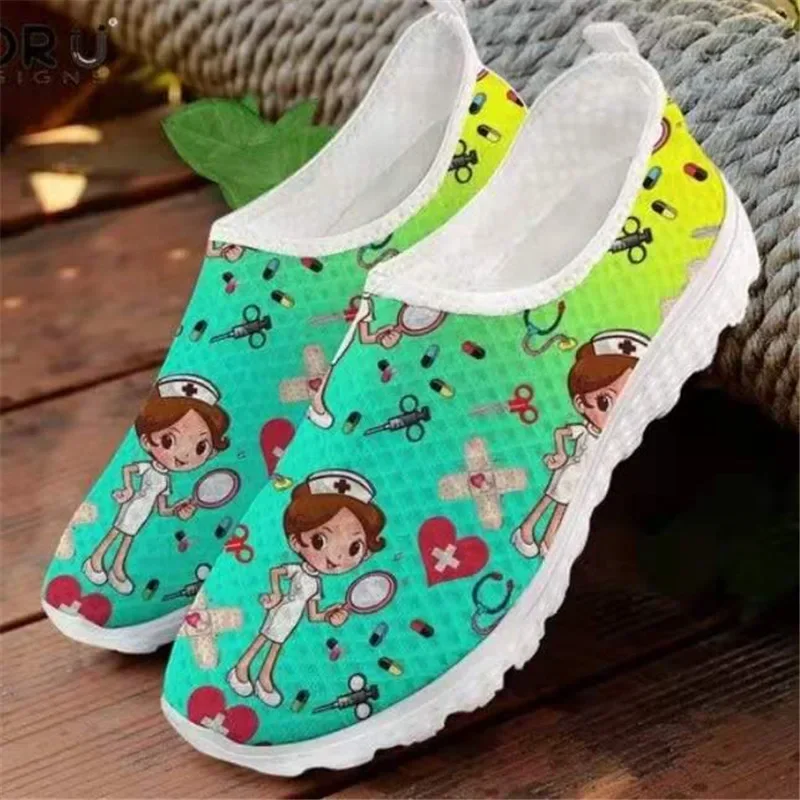 New Cartoon Nurse Doctor Print Women Sneakers Slip on Light Mesh Shoes Summer Breathable Flats Shoes Zapatos Planos