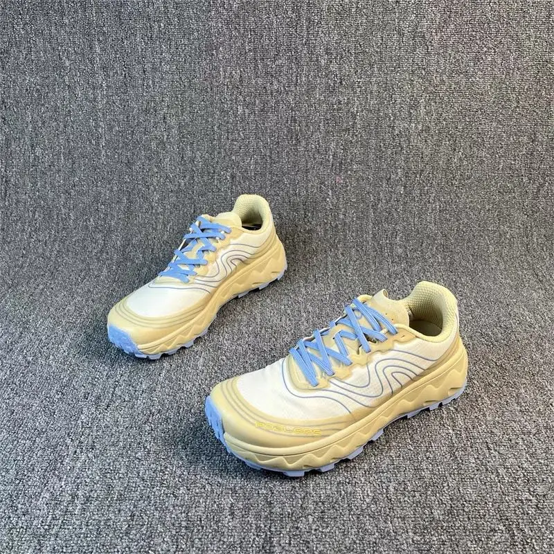 

New 2025 Summer Essential Lightweight Breathable Professional Unisex Walking Shoes Sneakers Running Shoes
