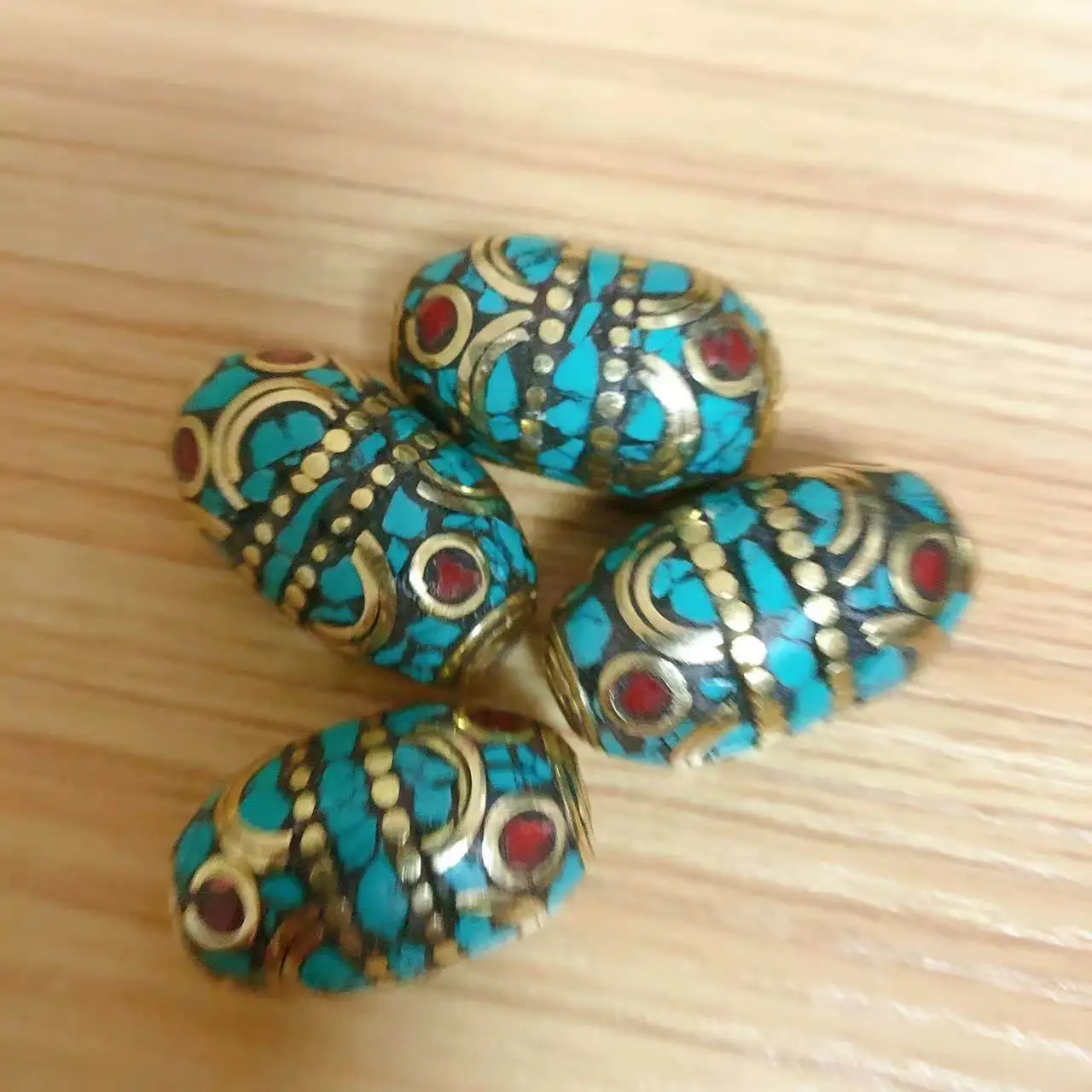 BD280  Nepal Handmade Beads Brass Inlaid Turquoises Coral Stone Oval Diy Beads Jewelry Accessory 4 PCS Beads Lot