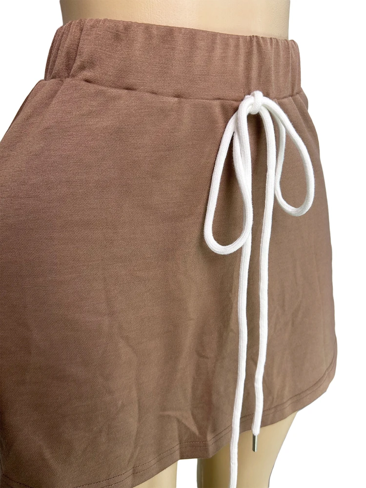 Neues 2026 Damen Freizeit-Sportoutfit: Yoga-Set mit einfarbigem Poloshirt und passendem Faltenrock (2-teiliges Set, inklusive Shorts) – Detail 10