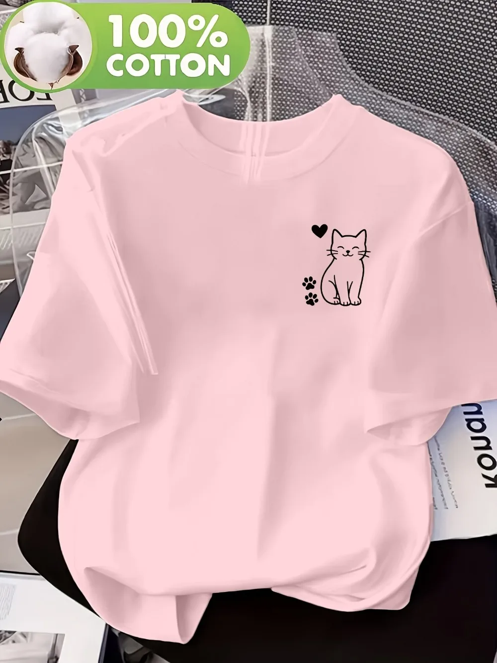 Herzförmiges, niedliches Katzen-Logo auf der Brust, bedrucktes Muster, Rundhalsausschnitt, kurzärmeliges, bequemes und atmungsaktives Freizeit-T-Shirt für den Alltag. – Detail 9
