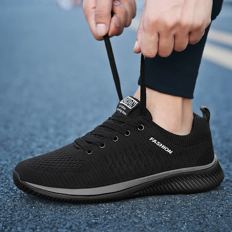 Zapatillas de deporte negras para hombre, zapatos deportivos de malla cómodos informales, transpirables, para correr, Fitness, antideslizantes