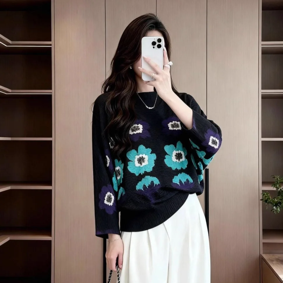 เสื้อยืดแขนค้างคาวพิมพ์ลายดอกไม้สไตล์มิยาเกะสำหรับผู้หญิง ทรงหลวม ใส่ได้หลายโอกาส คอกลม เรียบง่าย สบายๆ จับจีบ