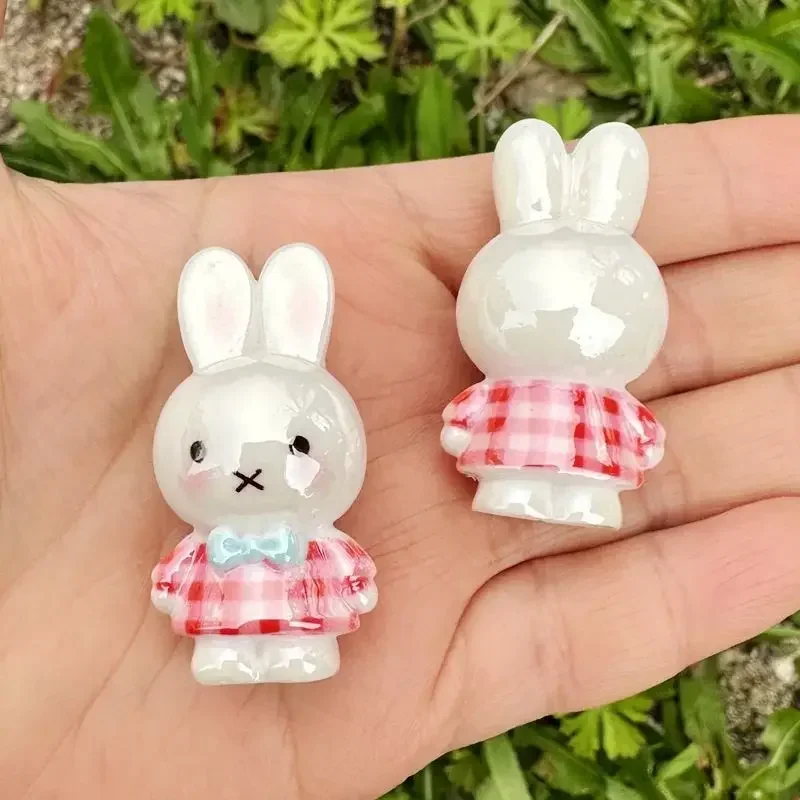 Neue Niedliche Kawaii Cartoon 3D Durchbohrte Harzperlen Kreative Hochwertige Anime-Peripherie Handykette Schlüsselanhänger Zubehör D – Detail 4