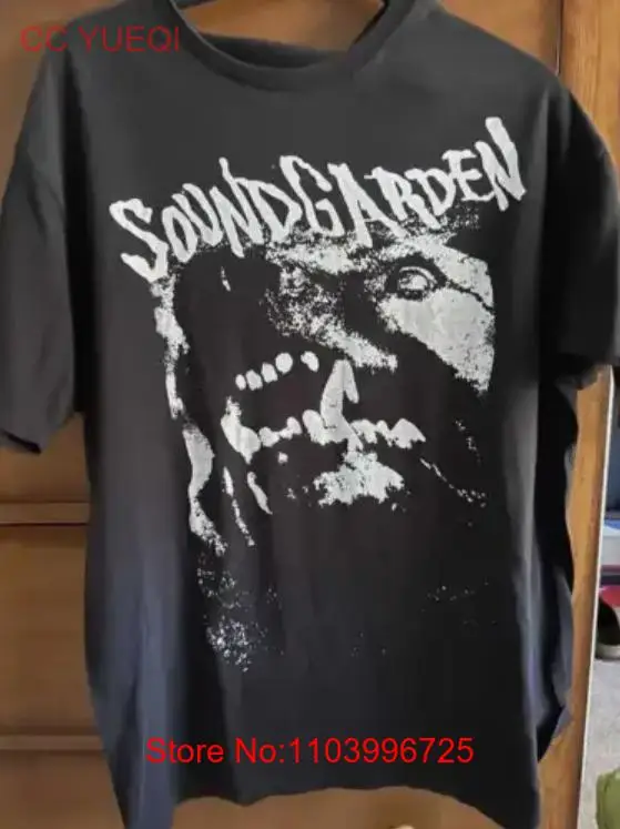 Soundgarden Concert Tee Classic Style Black Men's 2 sides Tshirt All Sizes