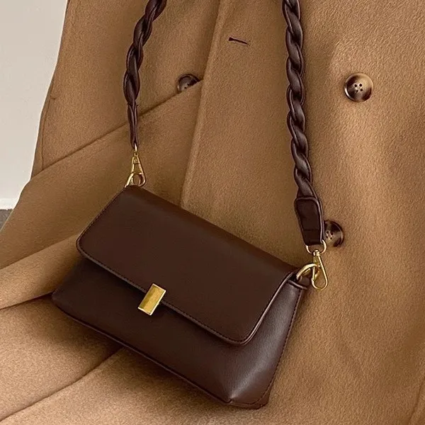 

New women's bags - niche design, twisted shoulder straps, small square bags, retro underarm bags, single shoulder crossbody bags