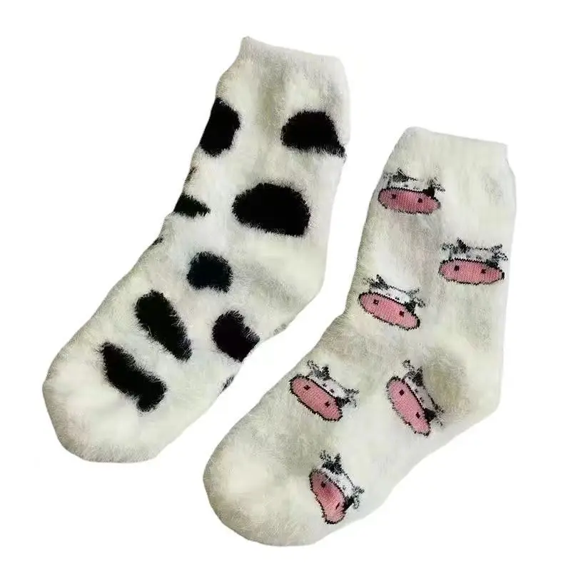 Chaussettes en peluche de vison imprimé vache pour femmes et filles, bas mi-tube, velours chaud, chaussettes de sol de sommeil, pantoufles thermiques d'hiver, chaussettes amusantes