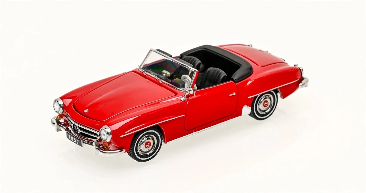 

GFCC 1:64 1957 MB 190SL Diecast Model Car