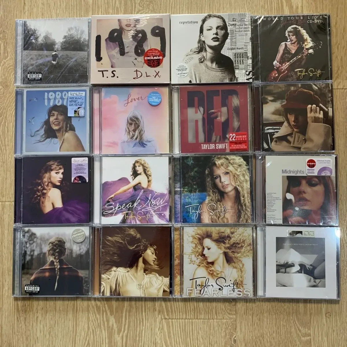 

Музыкальный компакт-диск American singer Taylor Swift 16CD, полная коллекция folklore6 deluxe edition