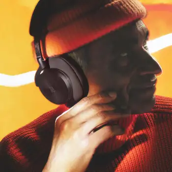 B&O Olufsen Beoplay H95 高級舒適無線主動降噪 (ANC) 頭戴式耳機 HiFi 38 耳機 6 最佳銷售 耳機 - №3