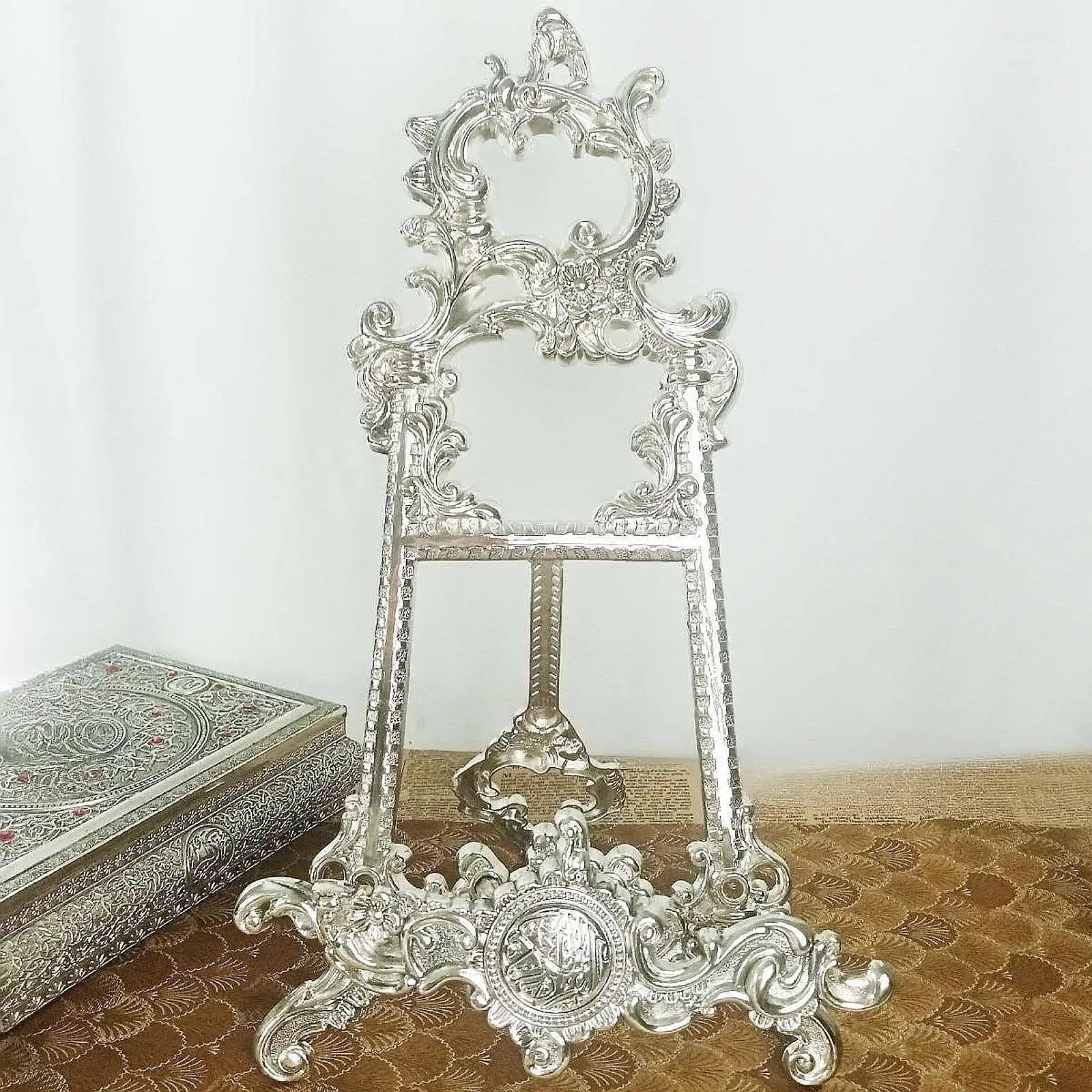 

Easel Display Stand Home Decor European Picture Frame Holder Recipe Book Holder for Platters Plaques Paintings Shops Home Decor