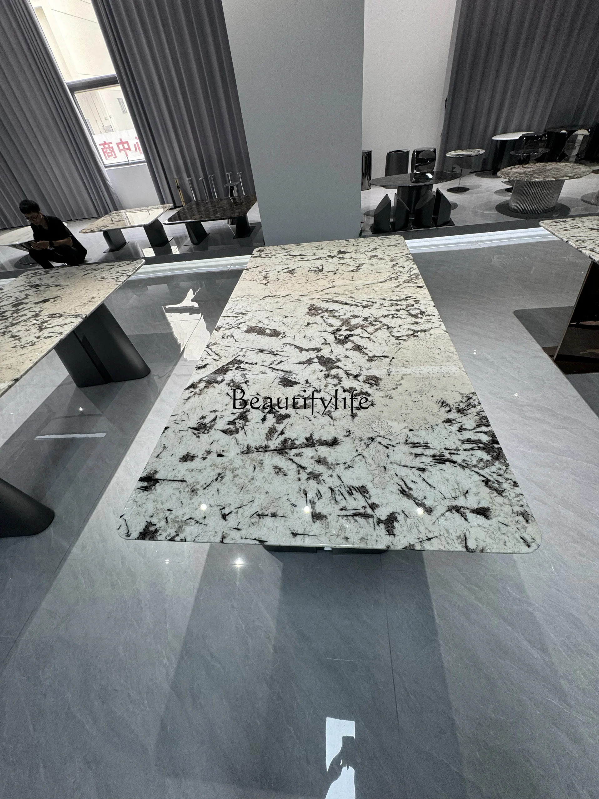 

Luxury Stone Table Natural Marble High-Gloss Stone Home High-End Custom Dining Table