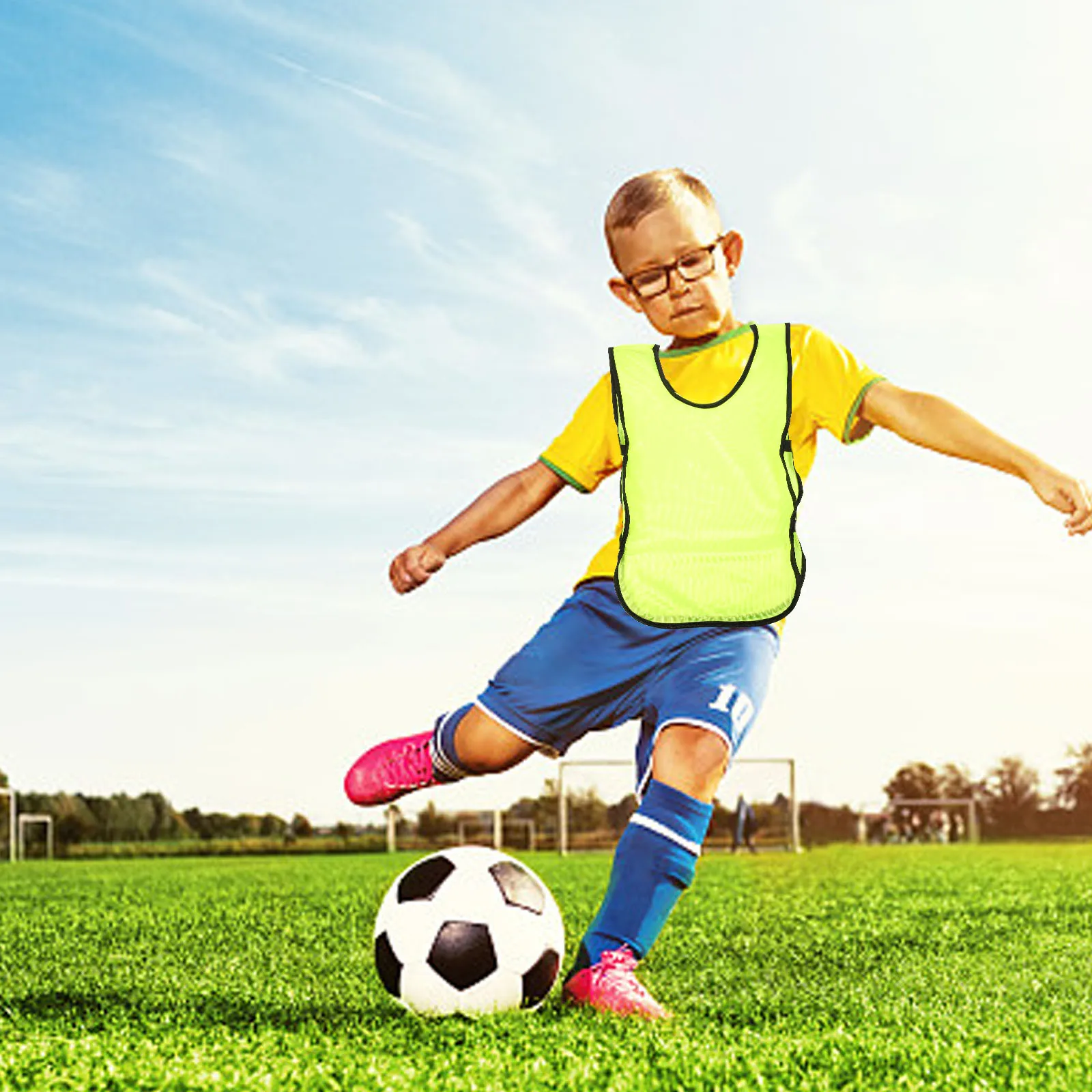 

12Pcs Soccer Pinnies Youth Sports Vests Quick-Dry Basketball Training Jerseys for Boys and Girls
