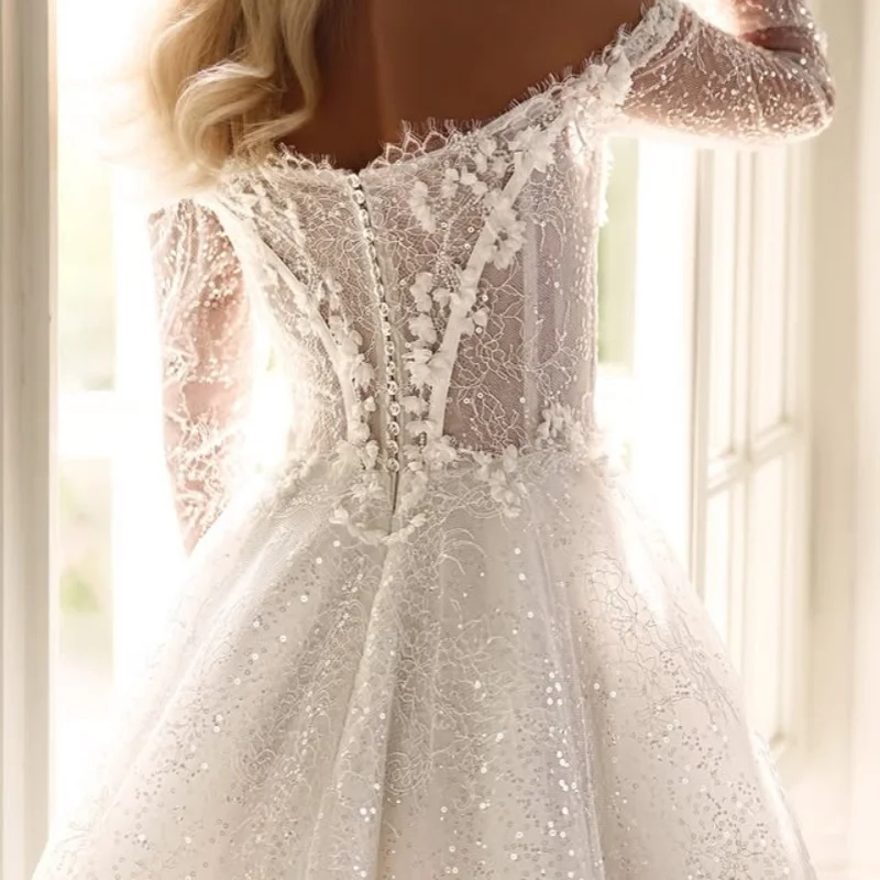 Shiny white Wedding Dresses The corset decal Bridal Gowns A skirt decoration long sleeves multi-layer Made ﻿Customize