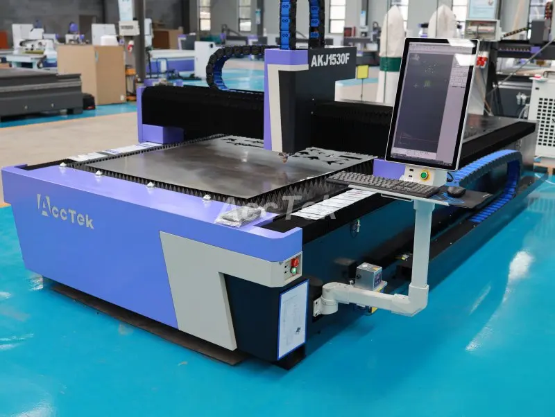 AccTek EU Warehouse 3000w Fiber Laser Cutting Machine AKJ1530F in Hungary Laser Cutting Metal