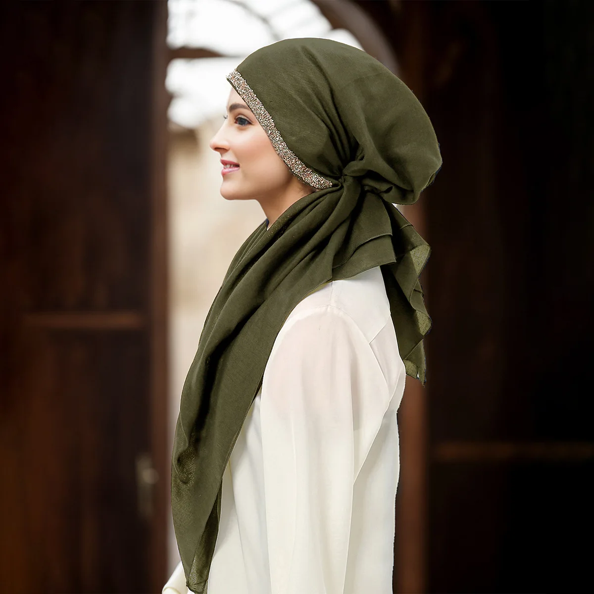 حجاب إسلامي حجاب نسائي عصري تغطية كاملة قماش ممتاز قابل للتنفس لون عصري ملمس ناعم سهل المطابقة