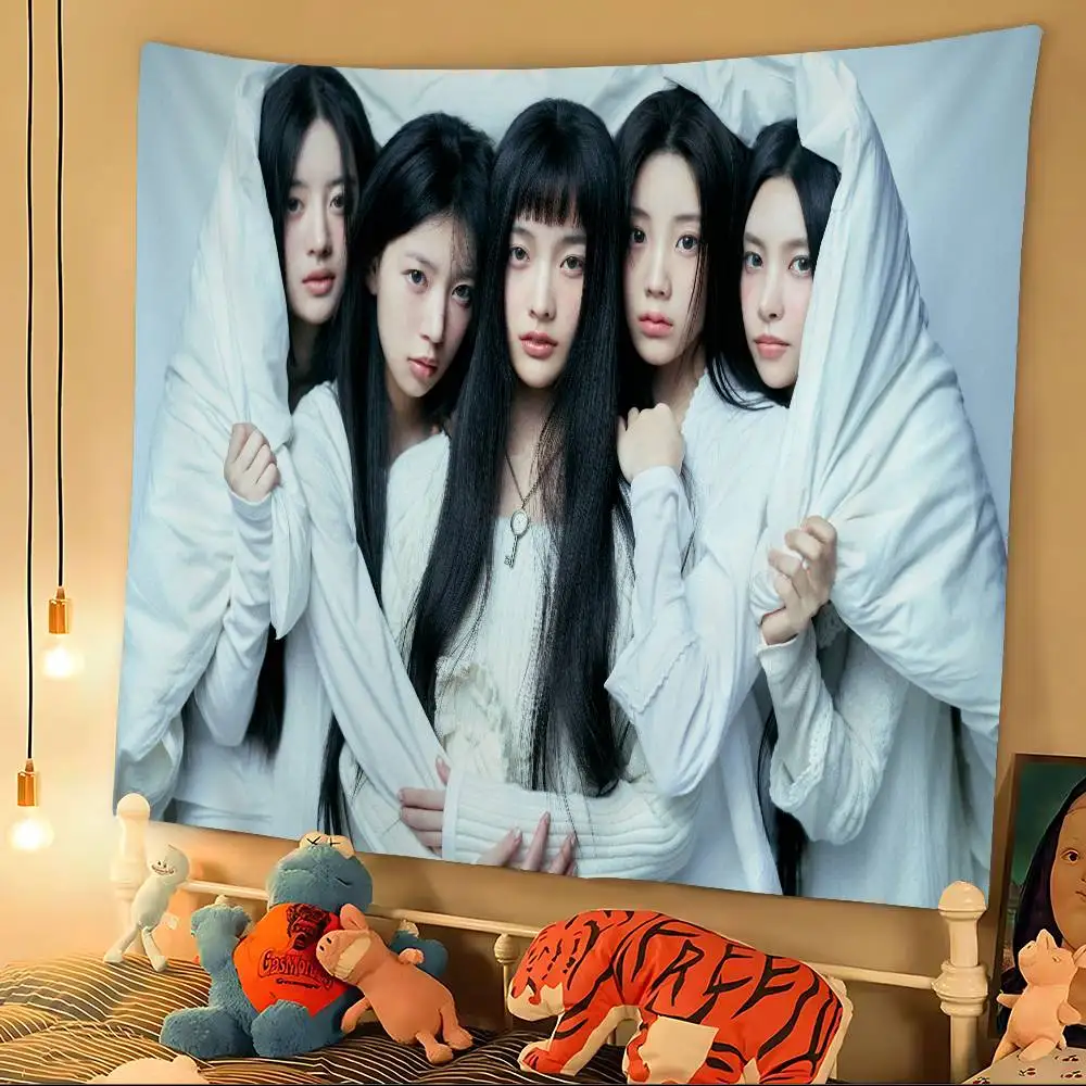 Kpop I-ILLIT Cartoon Wandteppich Bohemian Wandteppiche Mandala Home Decor