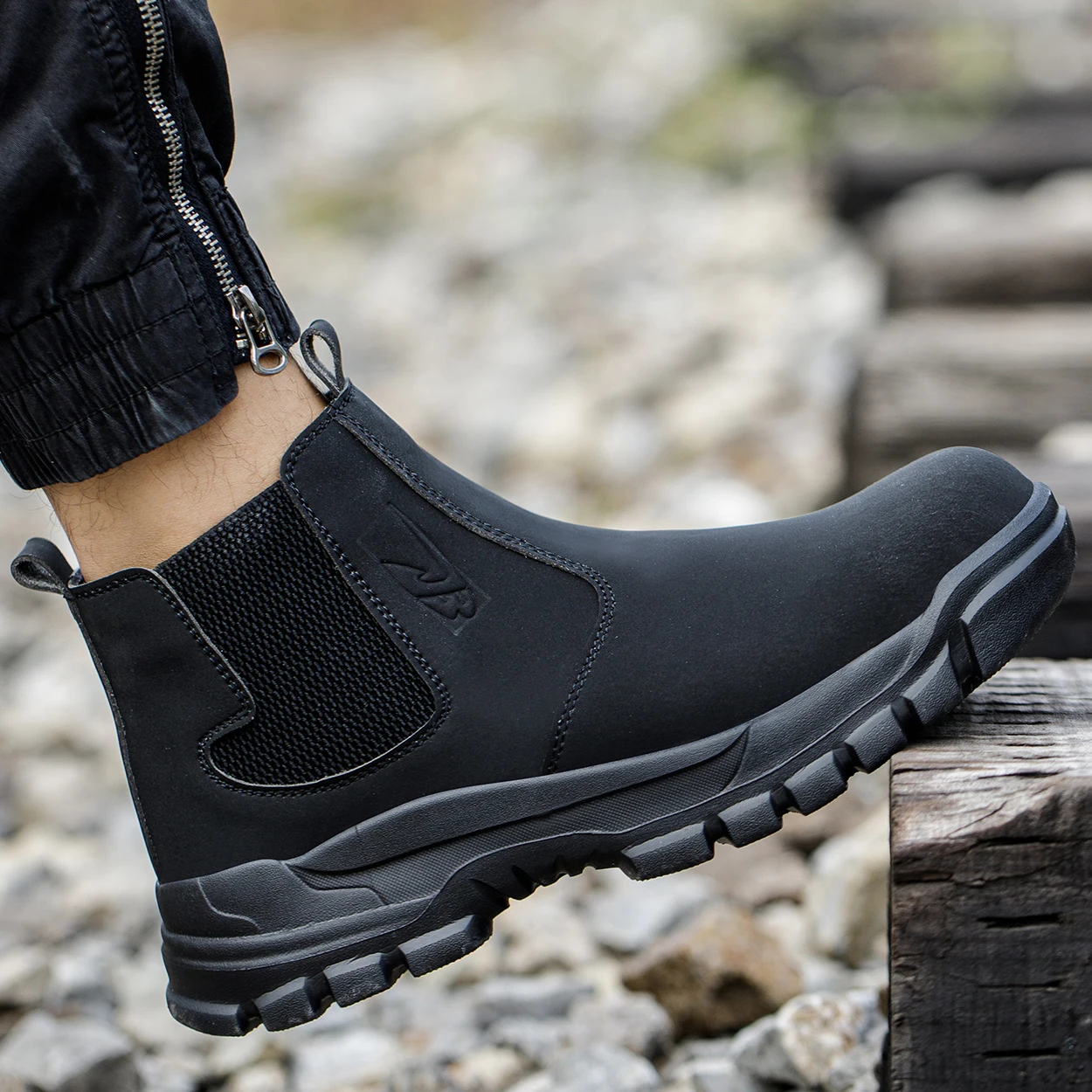 Leather Waterproof Work Boots Indestructible Safety Shoes Male Non Slip Work Shoes Men's Steel Toe Cap Lightweight Working Boots