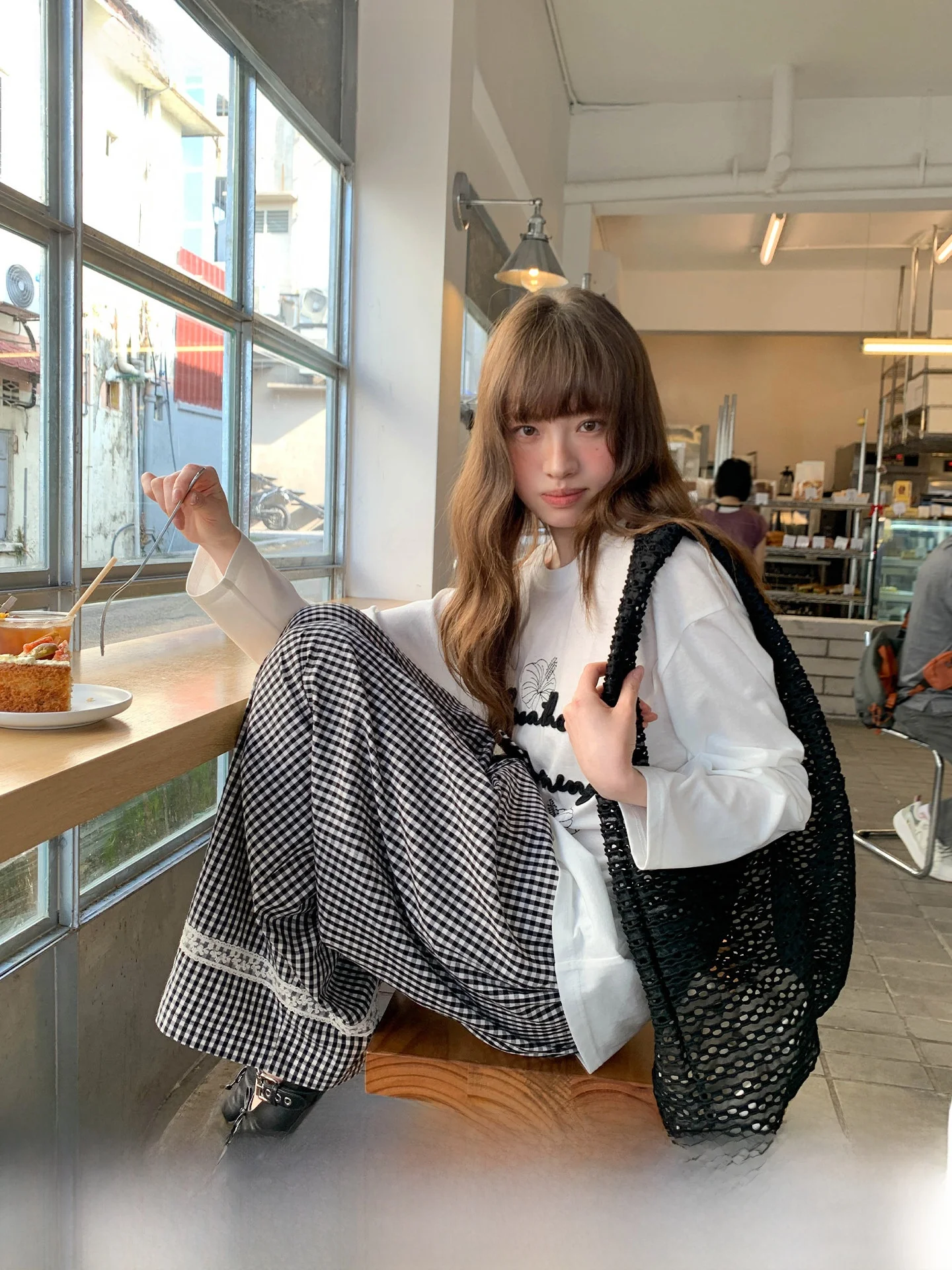 

Женские летние повседневные брюки в клетку с кружевными вставками, винтажный свободный крой, прямые штанины, стройнящие, длинные