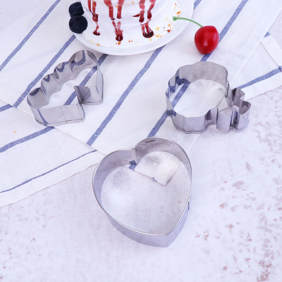 

10 Pcs Biscuit Mold Love Shape Cookie Cutters Stainless Steel Clay Heat Resistant Baking
