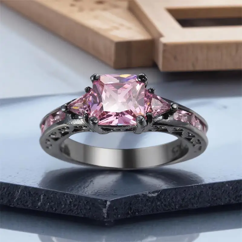 لطيف مربع حجر الوردي كريستال خواتم الخطبة للنساء خمر الأسود معدن الزفاف وعد العصابات مجوهرات هدية عيد الحب