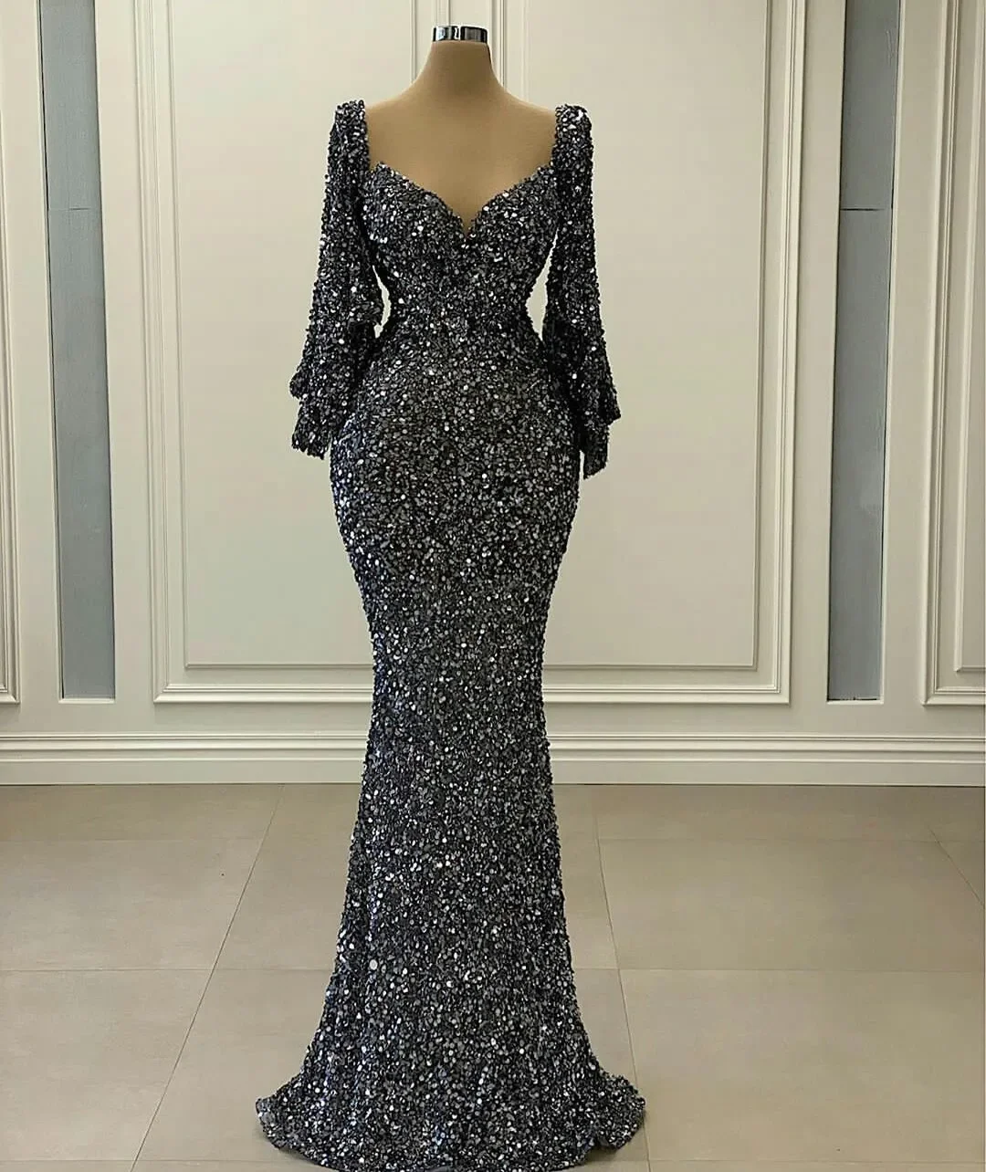 Luxurious Glitter Glitter Mermaid Ball Custom Evening dress Sexy V-neck wrap hip flared sleeves Elegant formal party night gown