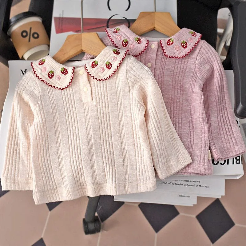 Korean-style girls' base shirt for spring and autumn, long-sleeved for young girlsTChildren's stylish cartoon strawberry shirt